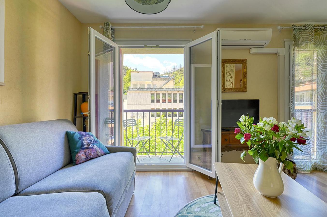 Charmant T1 Bis Idealement Situe Au Pied Des Thermes Amelie-Les-Bains Exterior photo